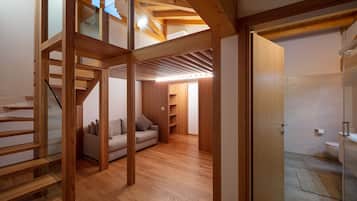 Chambre Familiale | Bureau, rideaux occultants, chambres insonorisées, lits bébé (gratuits)
