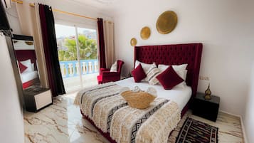 Suite Deluks, 1 Tempat Tidur Double dengan tempat tidur Sofa | Meja kerja, Wi-Fi gratis, dan seprai linen