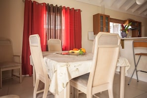 Casa familiar, 2 habitaciones, con acceso para personas discapacitadas, para no fumadores | Servicio a la habitación