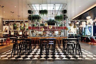 citizenM Seattle South Lake Union