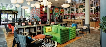 citizenM Seattle South Lake Union