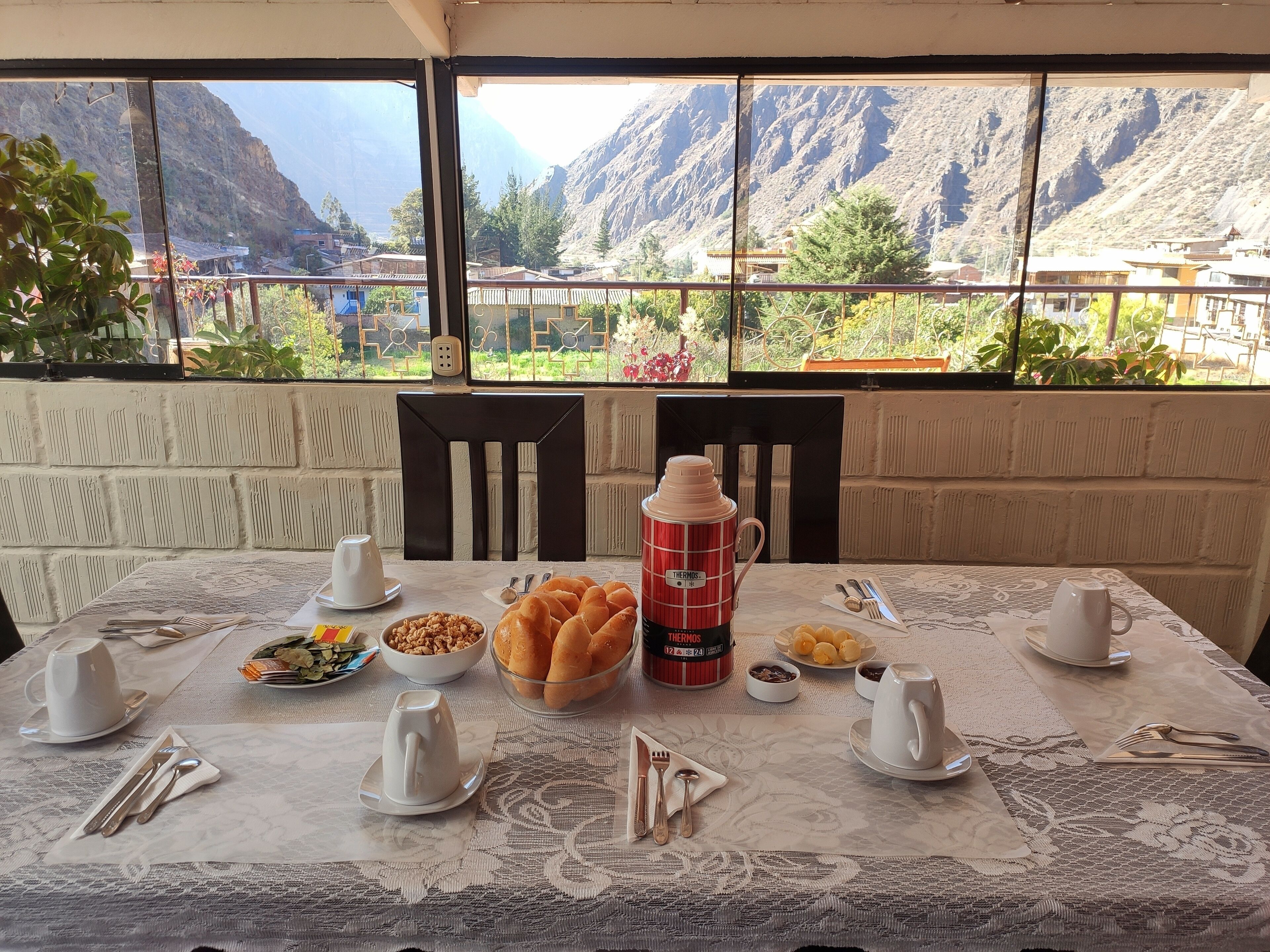 daily local cuisine breakfast (usd 4 per person)
