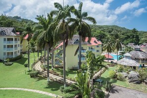 Superior Apartment, 2 Bedrooms, Non Smoking, Partial Ocean View | View from room