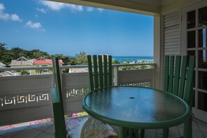 Superior Apartment, 2 Bedrooms, Non Smoking, Partial Ocean View | Terrace/patio