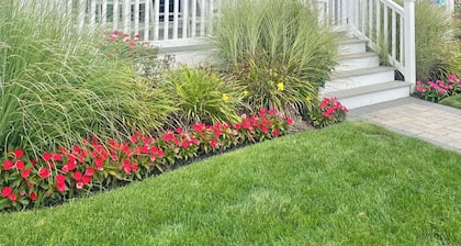 Spectacular Pet's ok. Cottage Sleeps 9