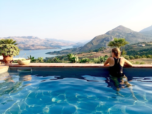  Restored Olive Mill  Heated Salt Water Pool CIN IT082014C2QHI2328E