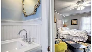 1 bedroom, desk, iron/ironing board, free WiFi