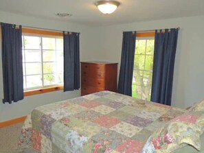 4 Schlafzimmer, Bügeleisen/Bügelbrett, WLAN, Bettwäsche