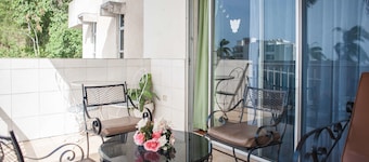 Ocean View Suit-Montego Bay Club Resort