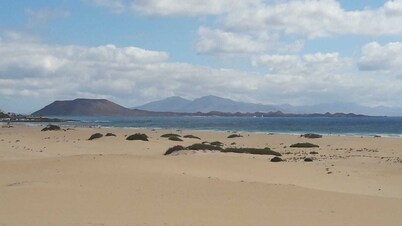 Sun Beach, bungalow for 2-4 people with swimming pool in Caleta de Fuste, Fuerteventura