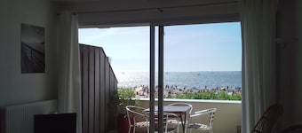 Appartement lumineux avec vue et accès  direct plage  La Rochelle Les Minimes