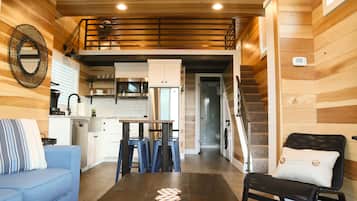 Comfort House, Non Smoking | Living area | LED TV