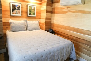 Comfort House, Non Smoking | 2 bedrooms, Egyptian cotton sheets, individually decorated - Escalante Escapes (Escalante)