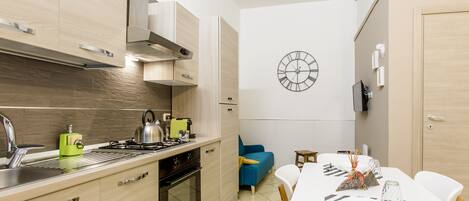 Fridge, microwave, oven, stovetop