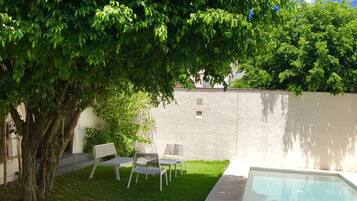 Comfort House, 3 Bedrooms, Private Pool, Pool View | Terrace/patio