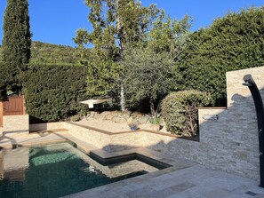 Piscine extérieure, piscine chauffée