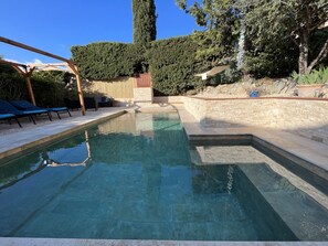 Piscine extérieure, piscine chauffée