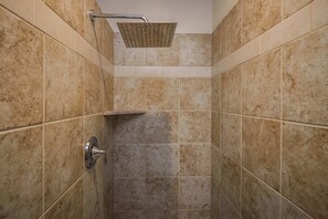 Shower, hair dryer, towels - Downtown Hideaway in the Heart of Moab #2 (Moab)