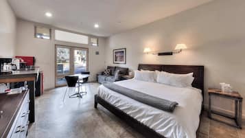 1 habitación, tabla de planchar con plancha, wifi y ropa de cama