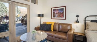 Downtown Hideaway in the Heart of Moab #2