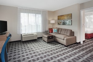 Smart TV, Netflix, Hulu, streaming services