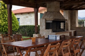 Outdoor dining - Villa Voula Hersonisos Crete (pool jacuzzi) (Ηράκλειο, Νομός Ηρακλείου)