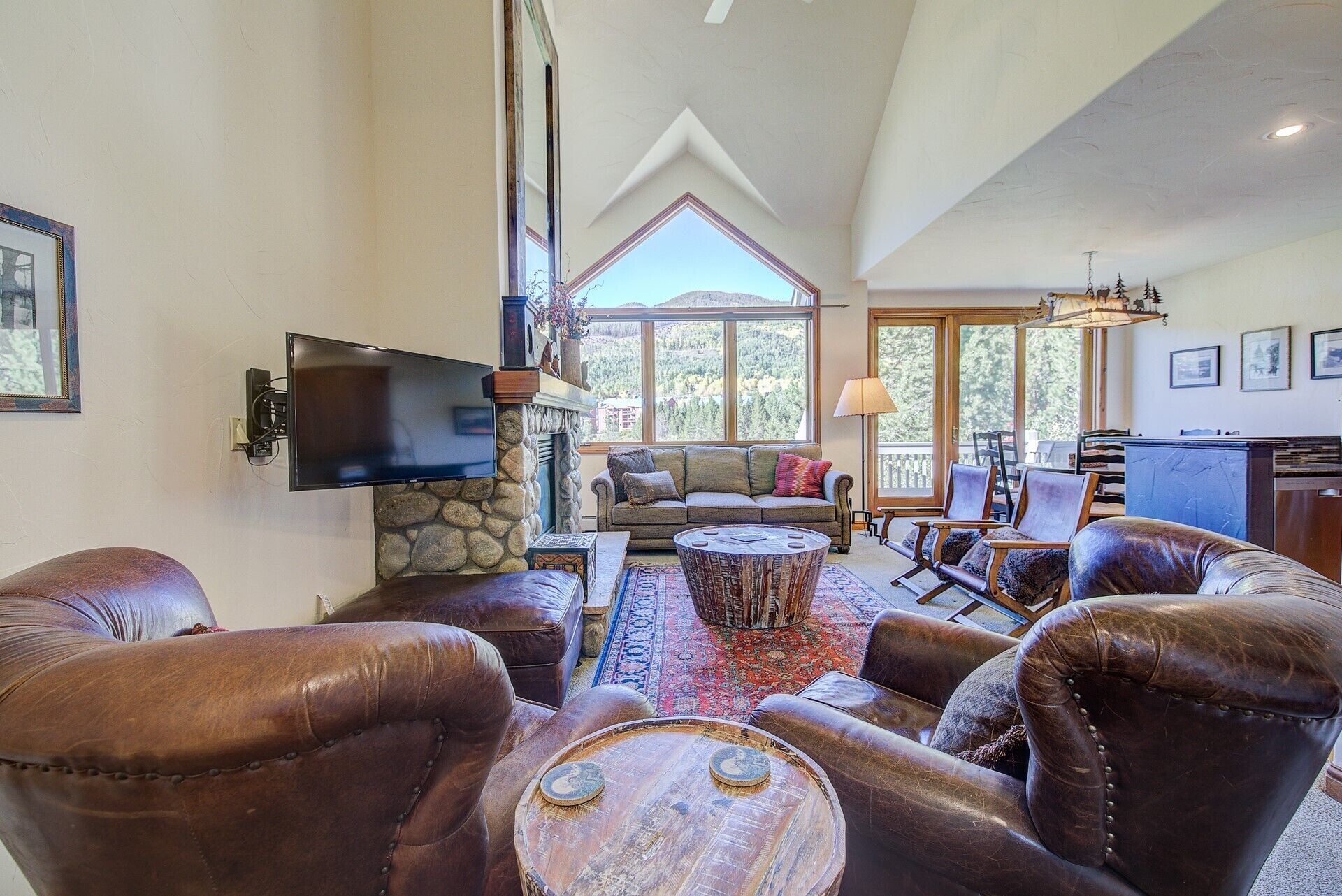 Smart TV, fireplace, video games, DVD player