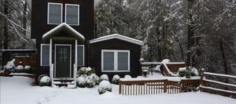 Affordable Luxury with Hot Tub, Fireplace, Central Air/Heat, Wifi in Highlands!