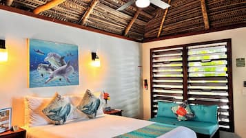 Habitación Deluxe, vista a la playa | Ropa de cama de alta calidad y caja de seguridad en la habitación