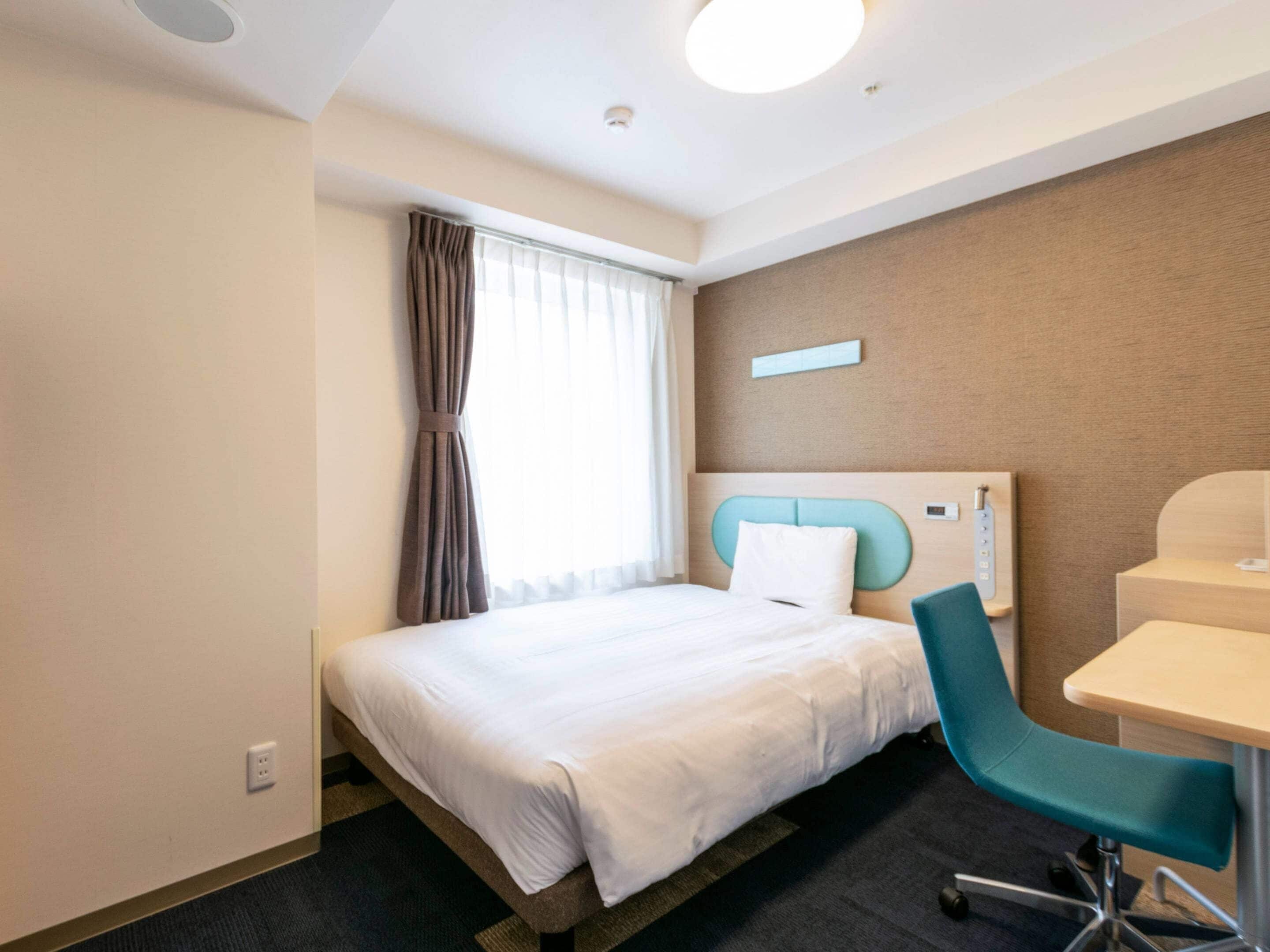 Habitación doble estándar, para no fumadores | Ropa de cama de alta calidad y caja de seguridad en la habitación 