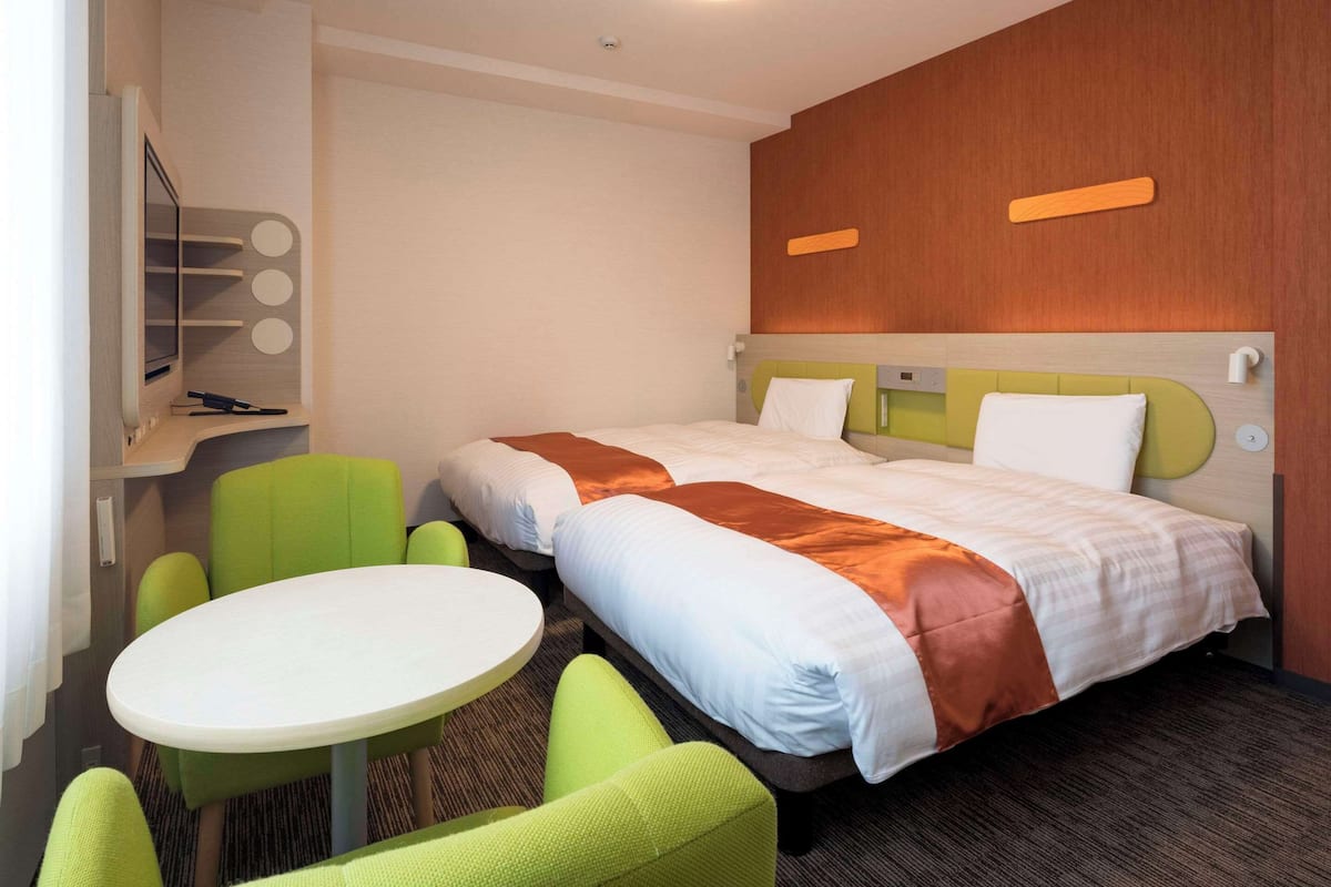 standard 2 singles non smoking | 1 bedroom, premium bedding, in-room safe, desk