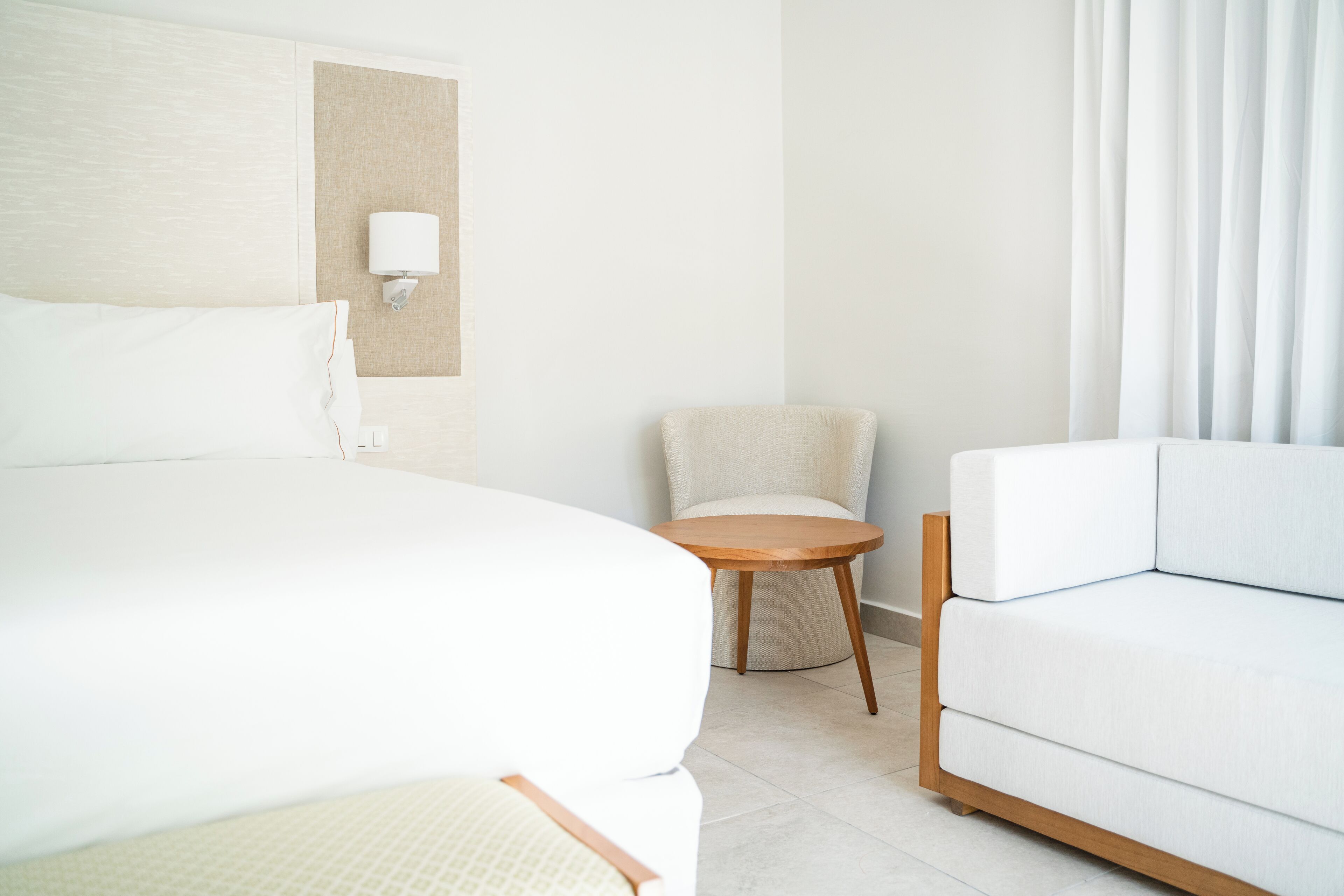 Minibar, in-room safe, desk, soundproofing