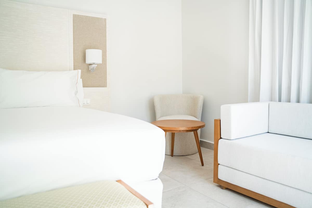 Minibar, in-room safe, desk, soundproofing