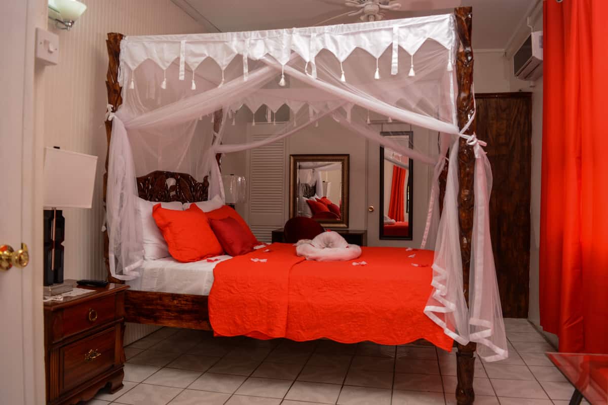 Basic-Zimmer, 1 Queen-Bett, Nichtraucher