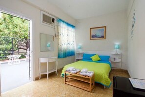 Classic-hus - 1 dobbeltseng - ikke-ryger | Pengeskab på værelset, strygejern/strygebræt, sengetøj