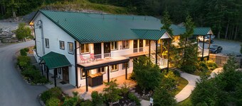 West Coast Trail Lodge