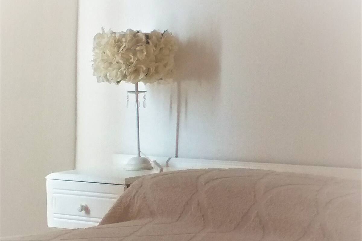 Wifi gratis y ropa de cama