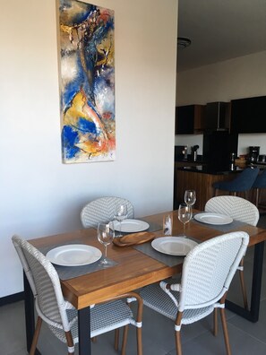 Dining - El Refugio (Ensenada)