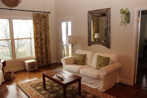 Smart-TV, Kamin, DVD-Player