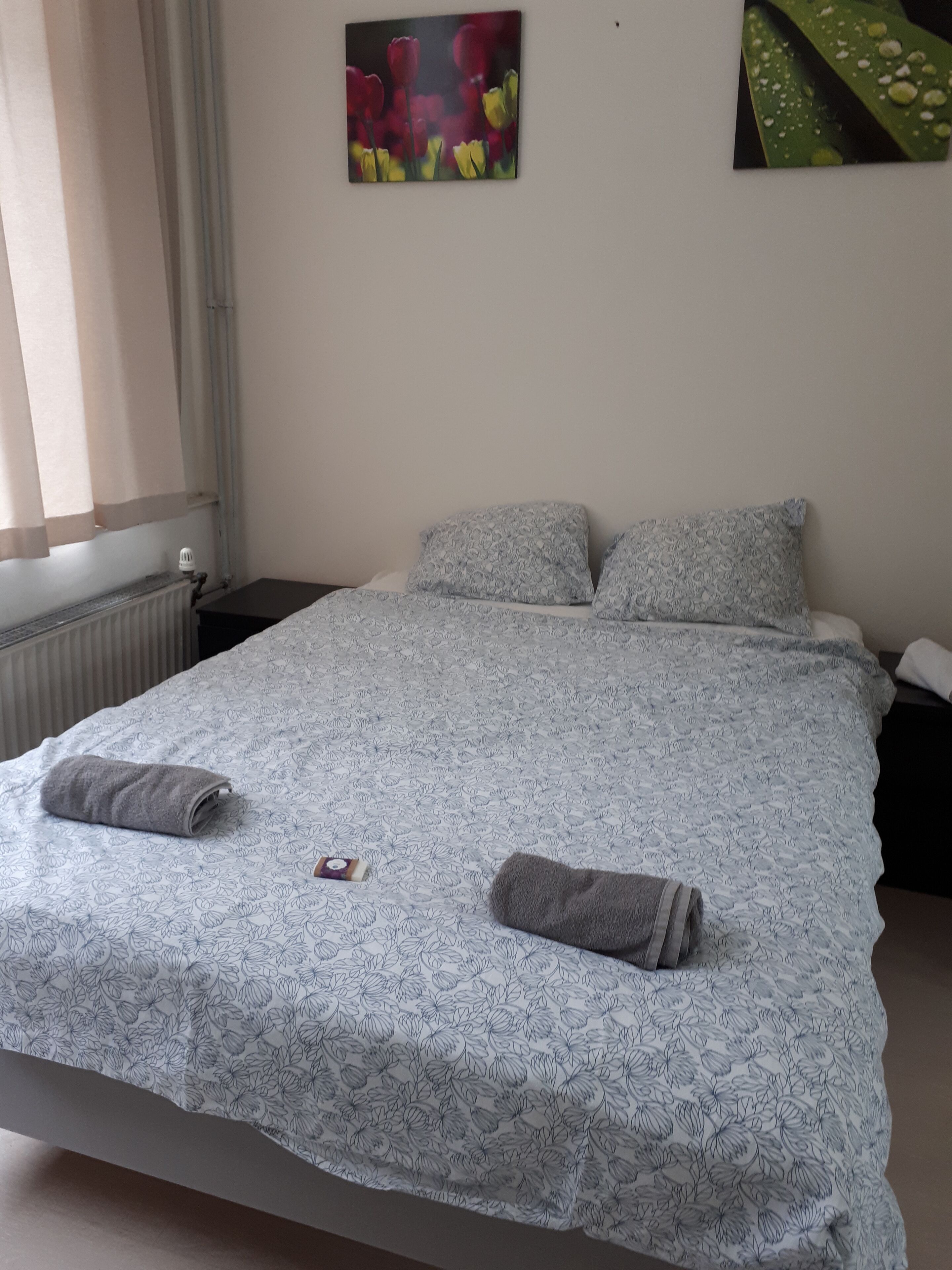 1 habitación y caja de seguridad en la habitación 