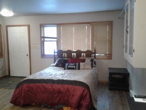 1 間睡房、床單