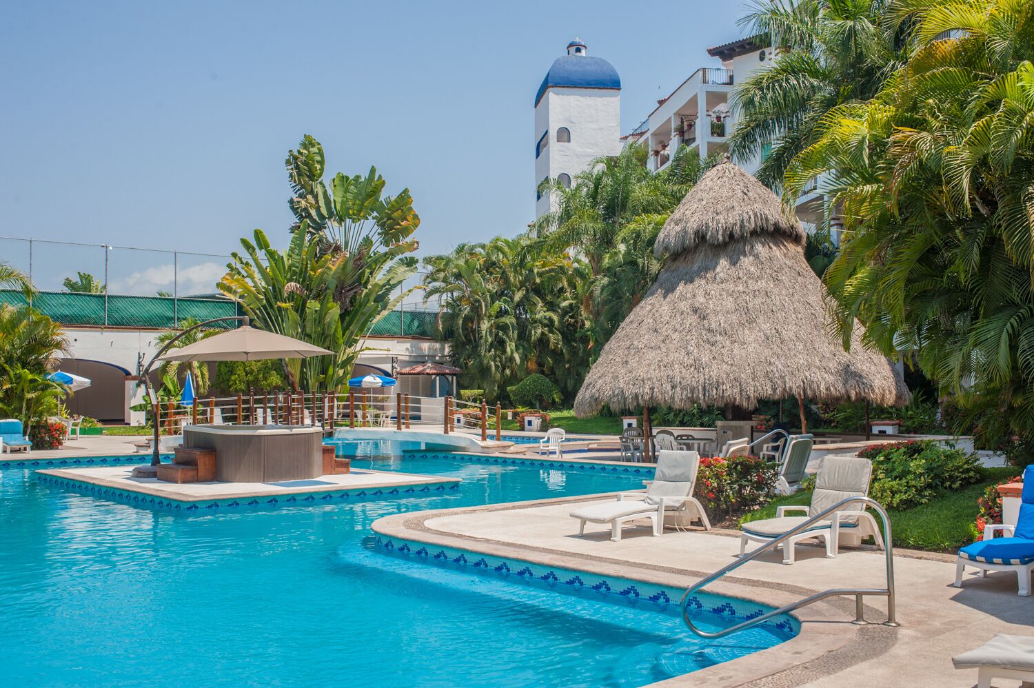 Piscine extérieure, piscine chauffée