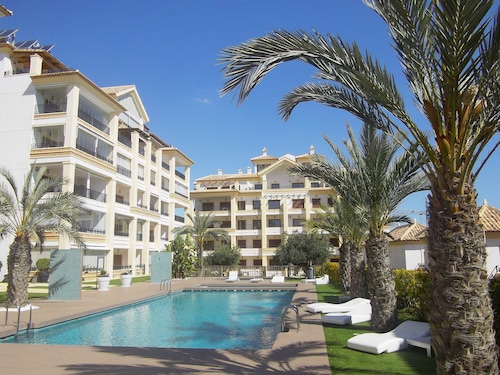 Guardamar Hill Resort Spa, Pool, Sauna, Fitness, Tennis and Beach at 500 meters.