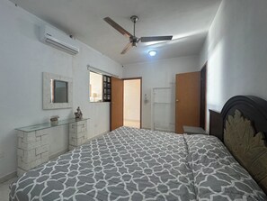 2 Schlafzimmer, Bügeleisen/Bügelbrett, kostenloses WLAN, Bettwäsche