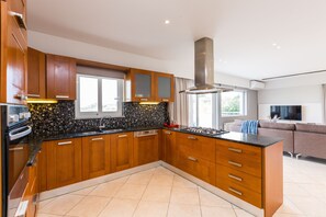 Private kitchen - Villa Aelia (Chania)