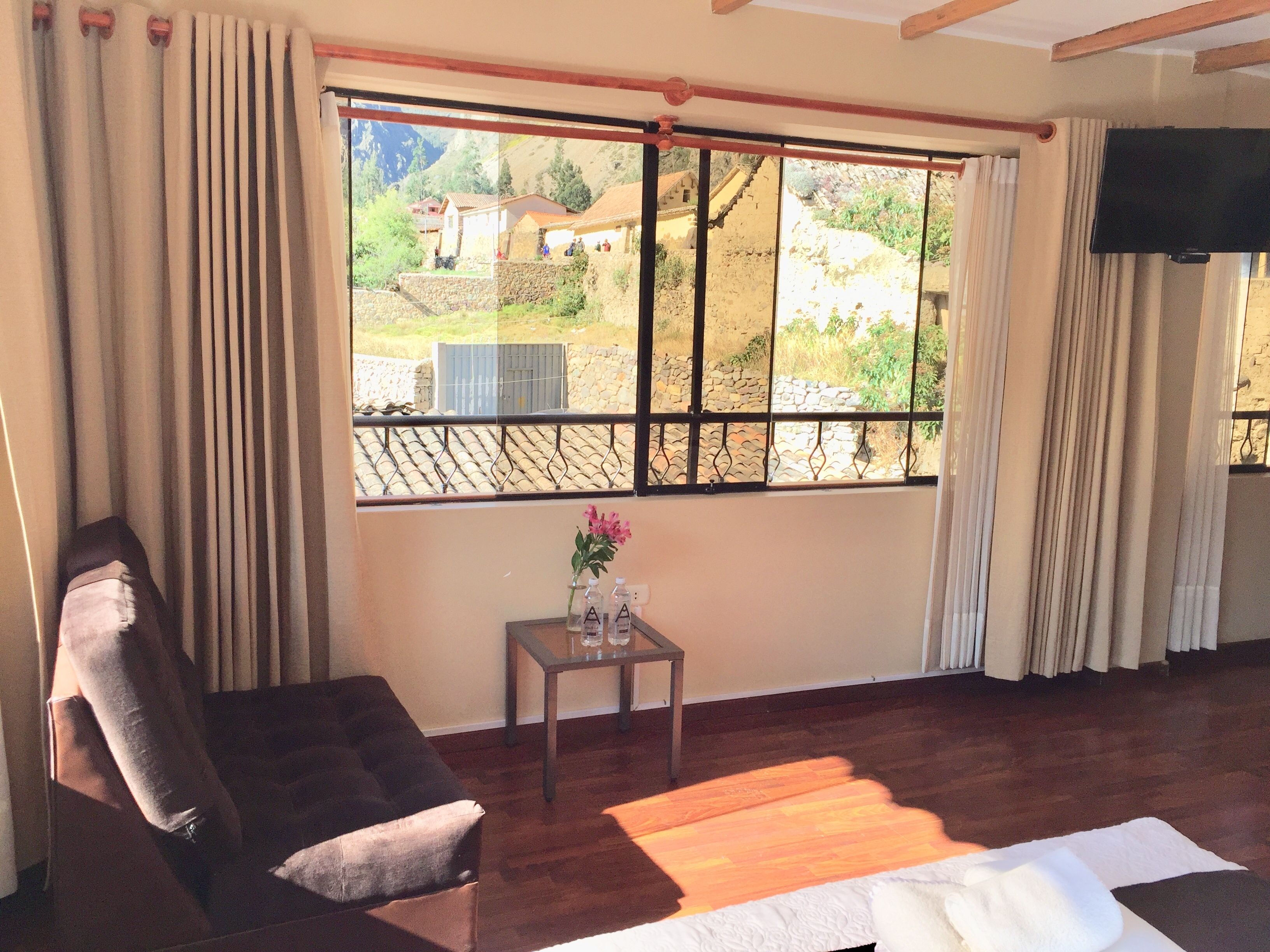 30-inch tv with satellite channels, printers