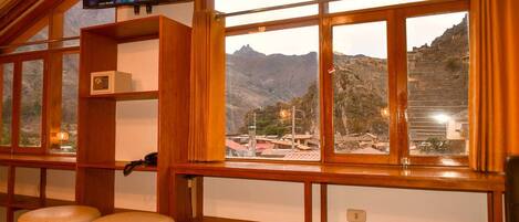 Premium bedding, down duvets, Tempur-Pedic beds, desk