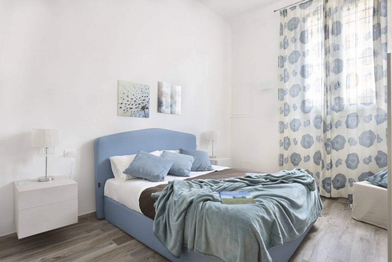 2 bedrooms, in-room safe, iron/ironing board, travel cot