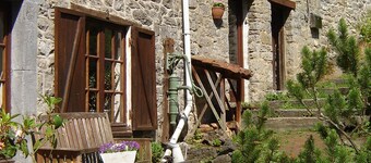 cozy, comfortable, complete, spacious 6-person. holiday home with heated swimming pool