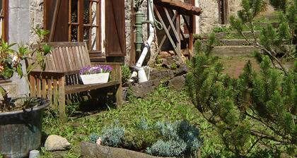 cozy, comfortable, complete, spacious 6-person. holiday home with heated swimming pool